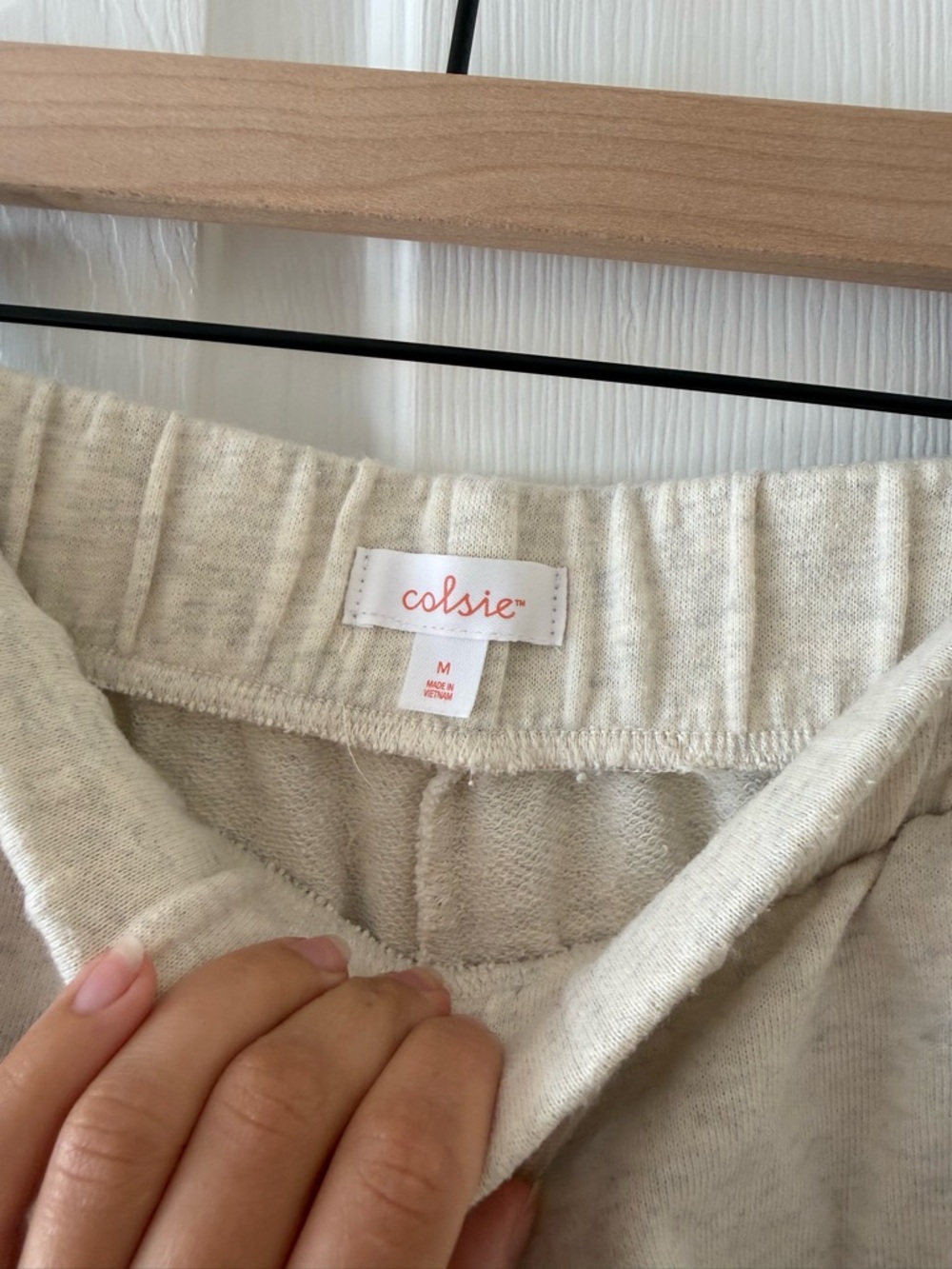 Colsie Cream Elastic Cargo Sweatpants - Picture 4 of 5
